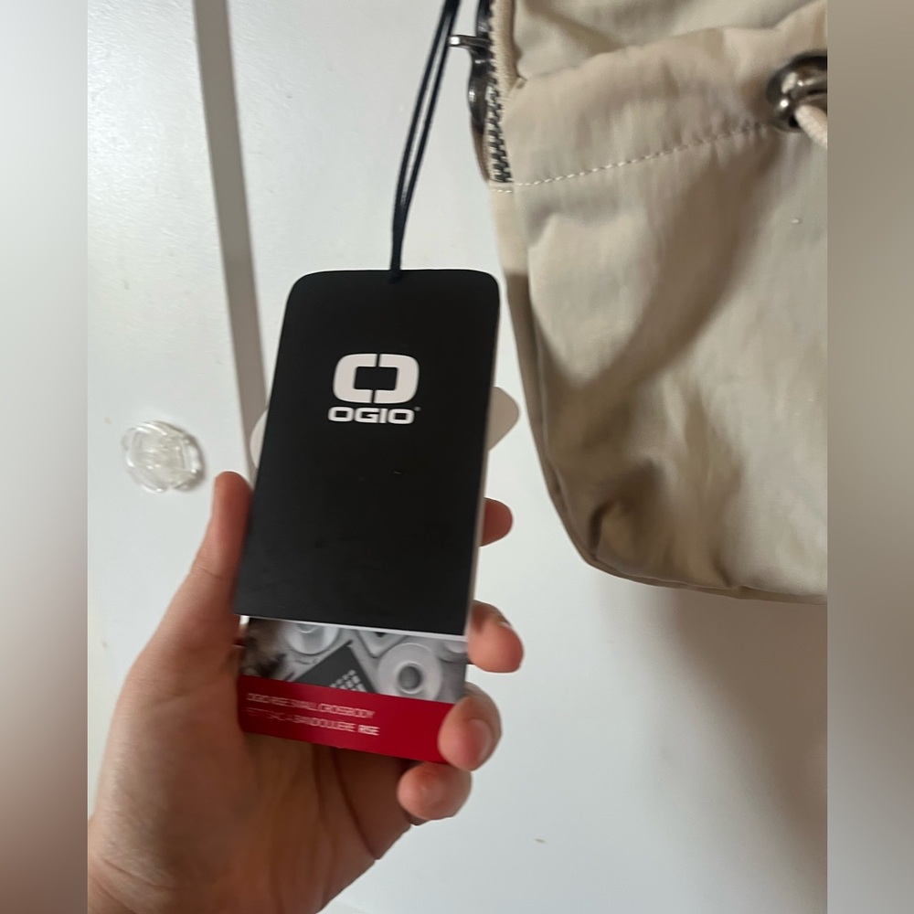 NWT Ogio Rise Pouch - Picture 4 of 6